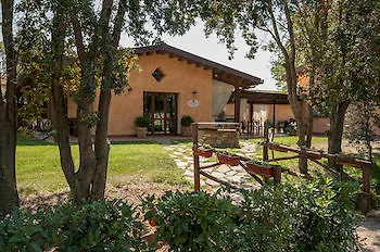 Tenuta Uccellina Hotel Magliano in Toscana